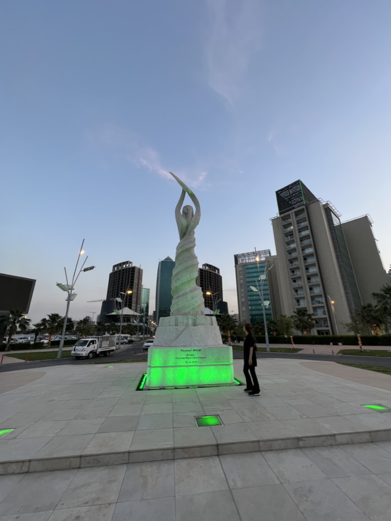 Peykar Welat statue, Erbil — Kurdistan Region of Iraq